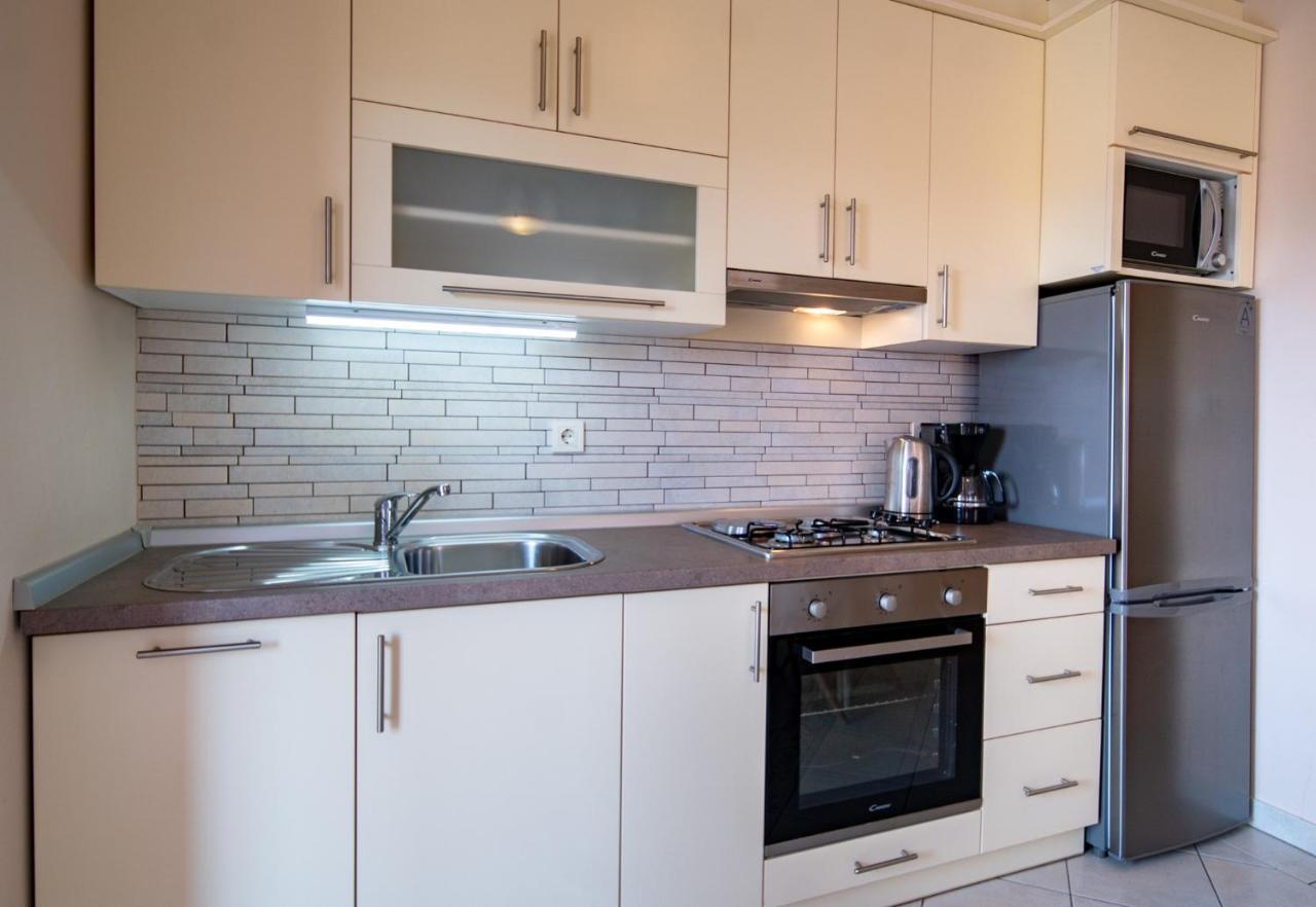 Mistral Apartments โลปาร์ ภายนอก รูปภาพ